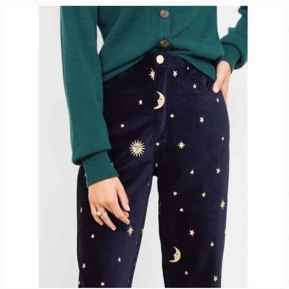 Free People Meadows Cassia Trousers Blue Velvet
Pants Celestial Star Moon 28 NWT - Picture 4 of 14